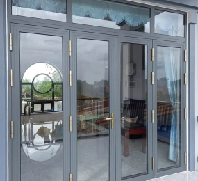 Cửa nhôm 4 cánh mở quay