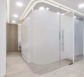 Cửa kính cường lực 03