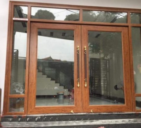 Cửa nhôm thuỷ lực 07