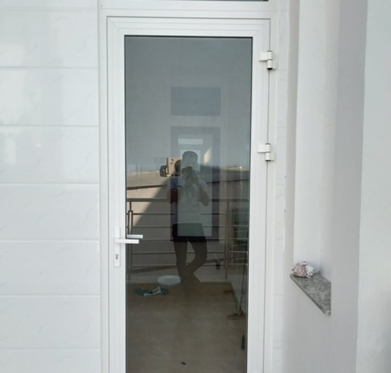 Cửa nhôm Loại13